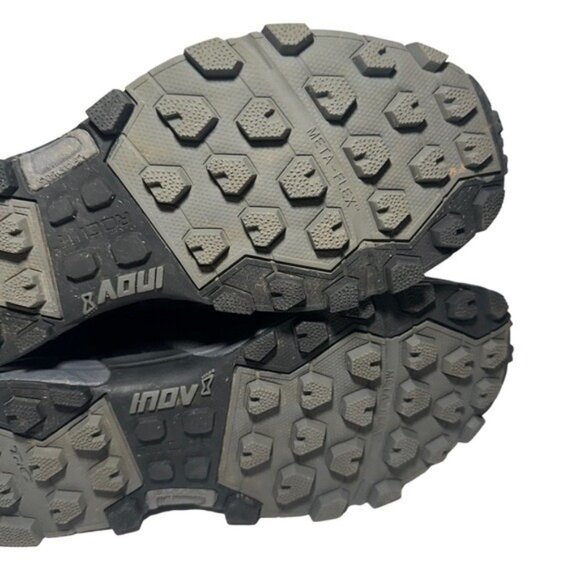 Athletic_Shoes